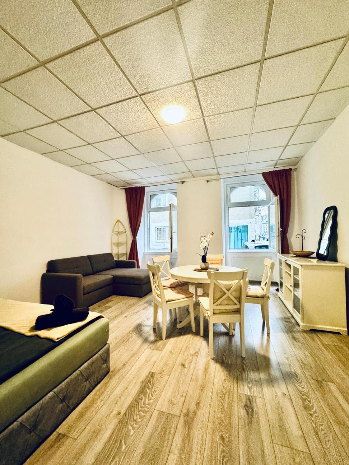 Amazing 2Br Apartment Near Praterstern Vienna Exterior photo