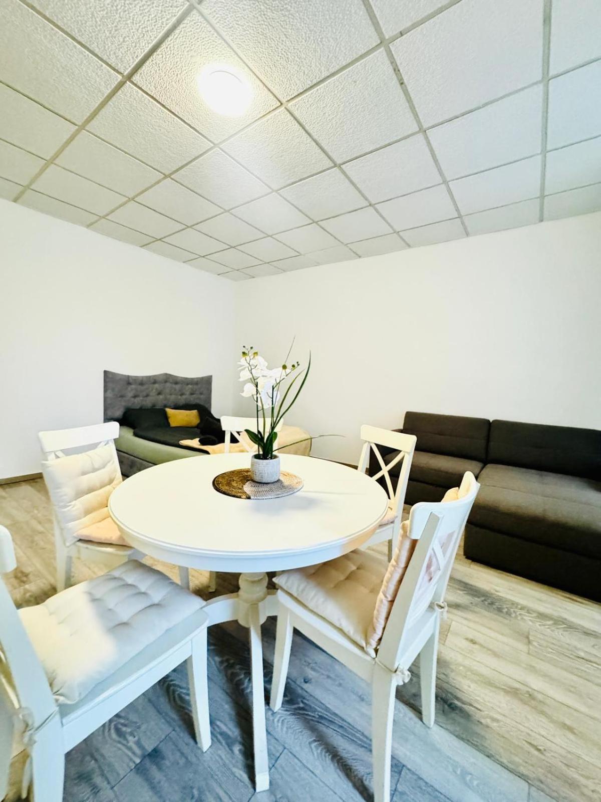 Amazing 2Br Apartment Near Praterstern Vienna Exterior photo
