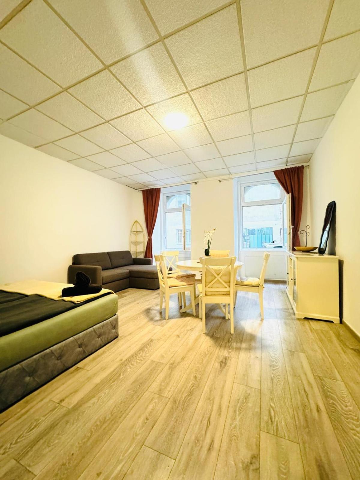 Amazing 2Br Apartment Near Praterstern Vienna Exterior photo