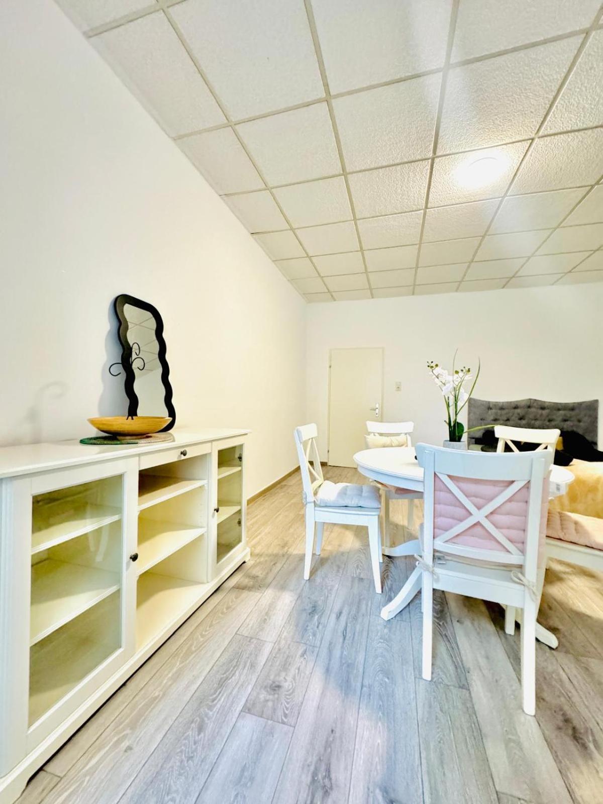Amazing 2Br Apartment Near Praterstern Vienna Exterior photo