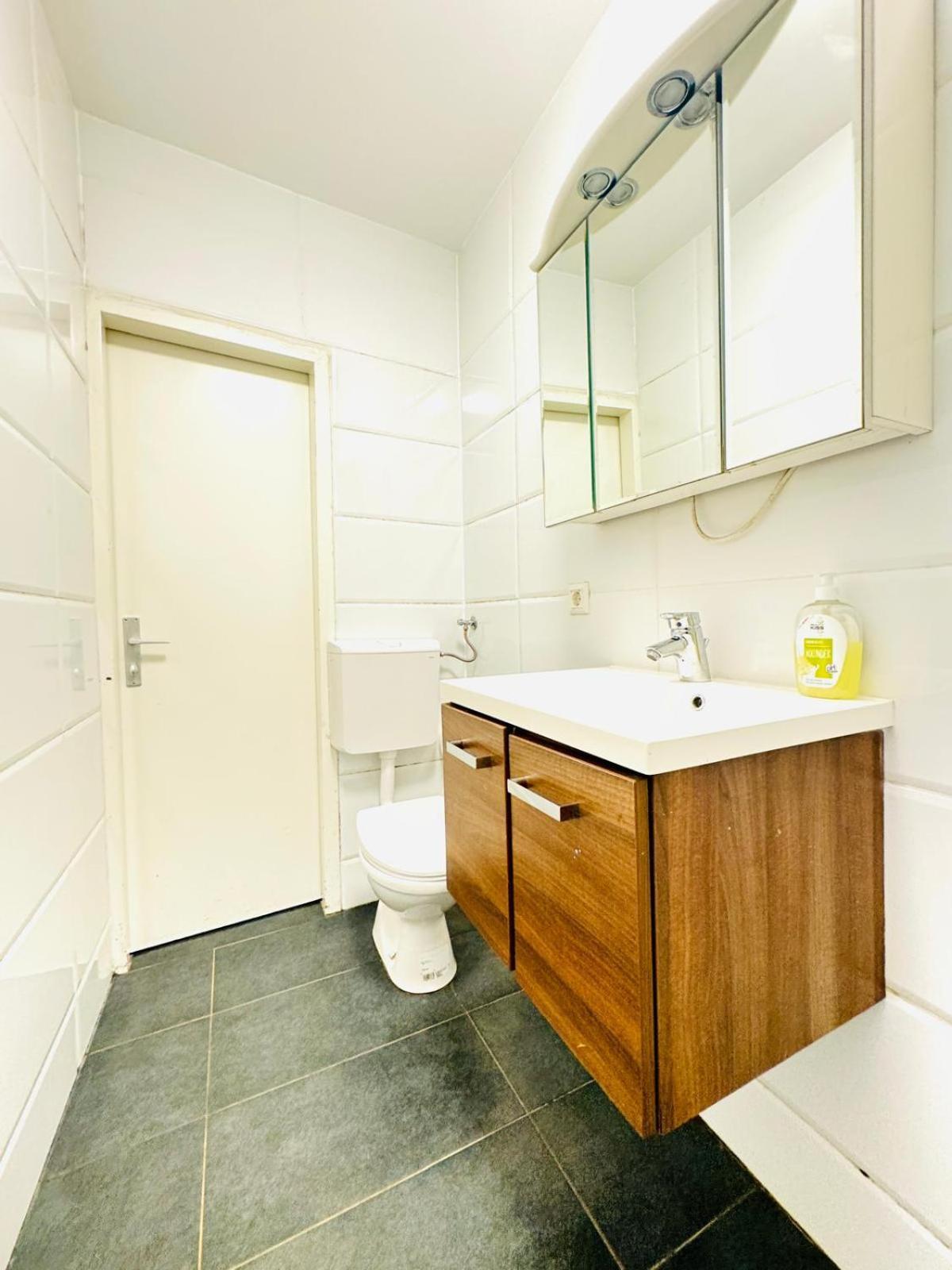 Amazing 2Br Apartment Near Praterstern Vienna Exterior photo