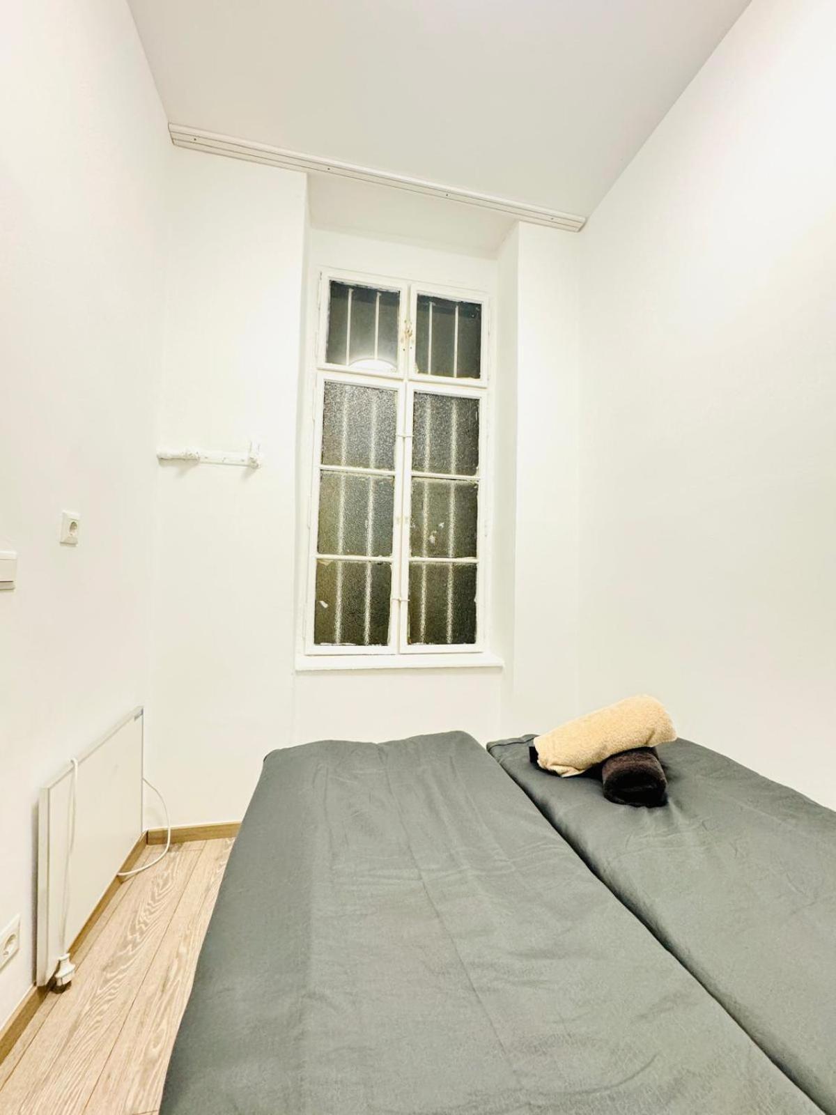Amazing 2Br Apartment Near Praterstern Vienna Exterior photo